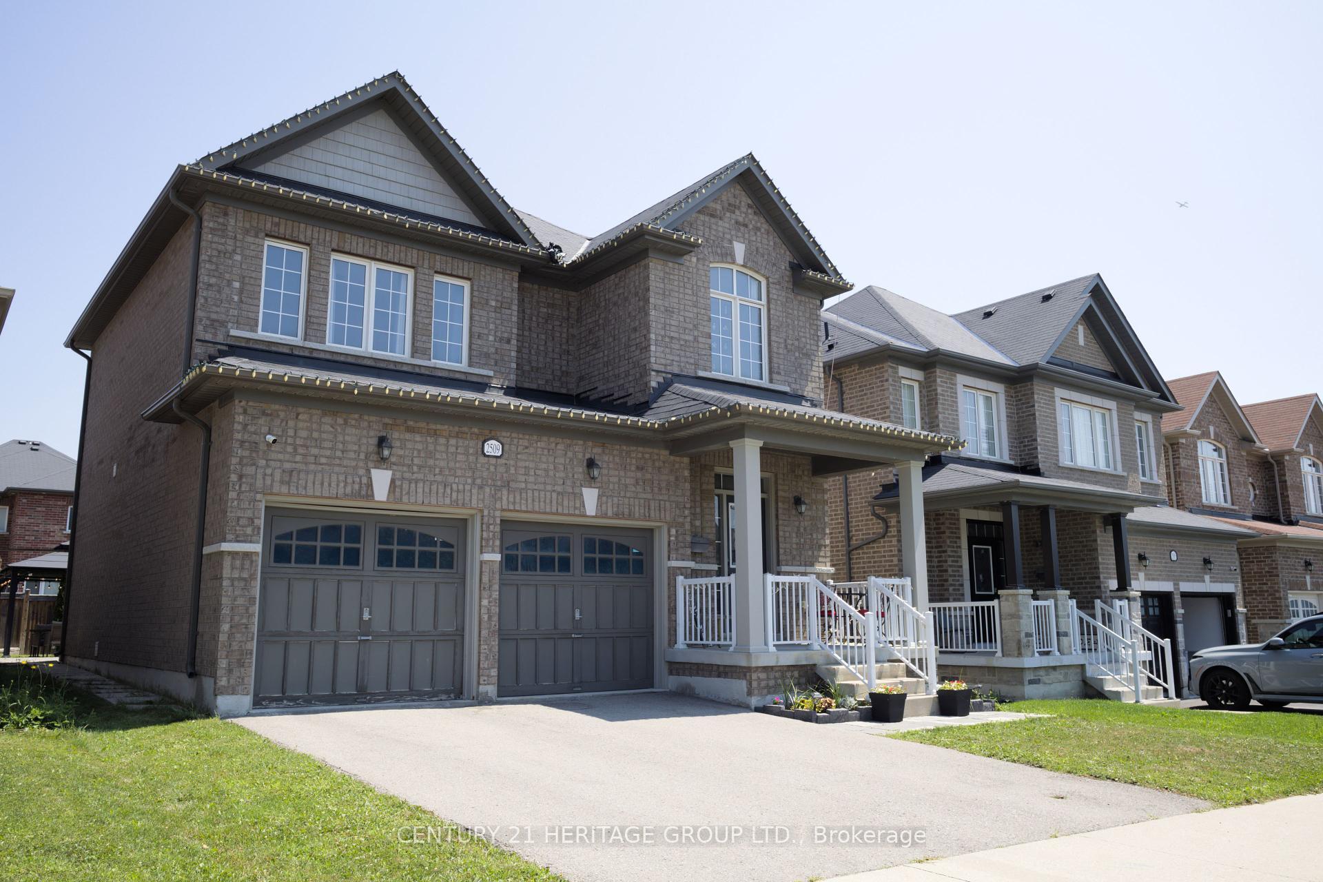 Property Photo: 2509 Bridle Road ON L1L 0J1