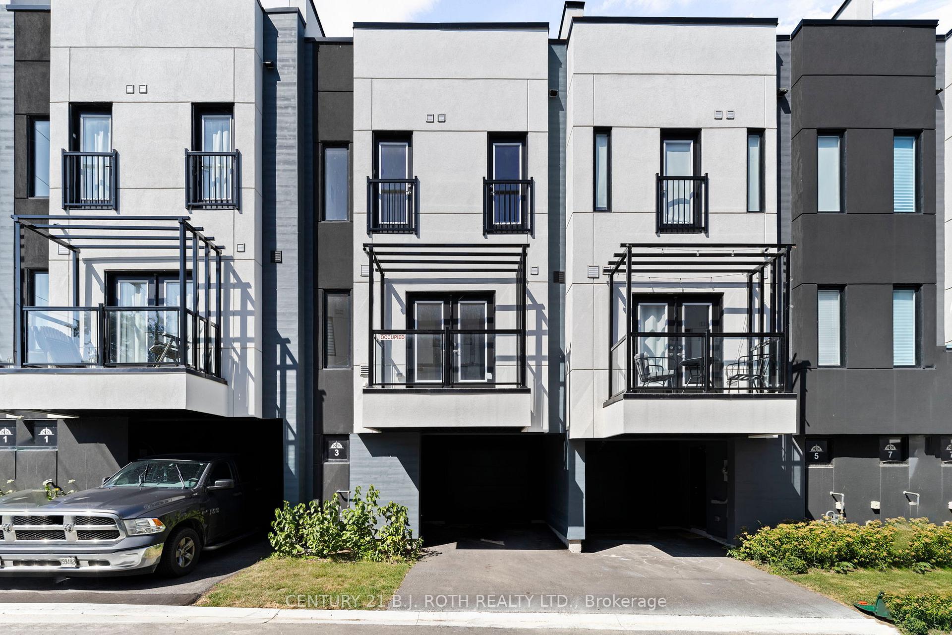 3 Mariner'S Pier Way  Orillia ON L3V 8P4 photo