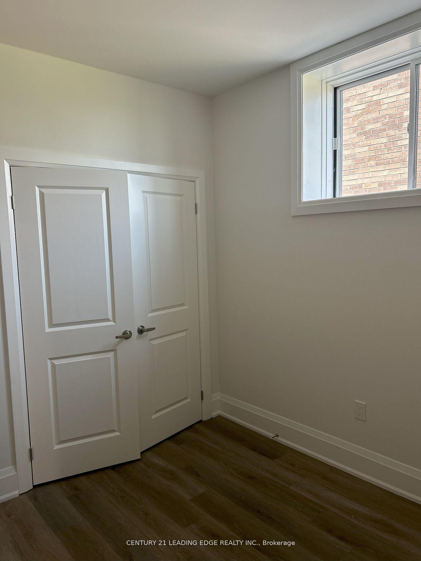 Property Photo: 527 Kleinberg Summit Way ON L4H 4T5