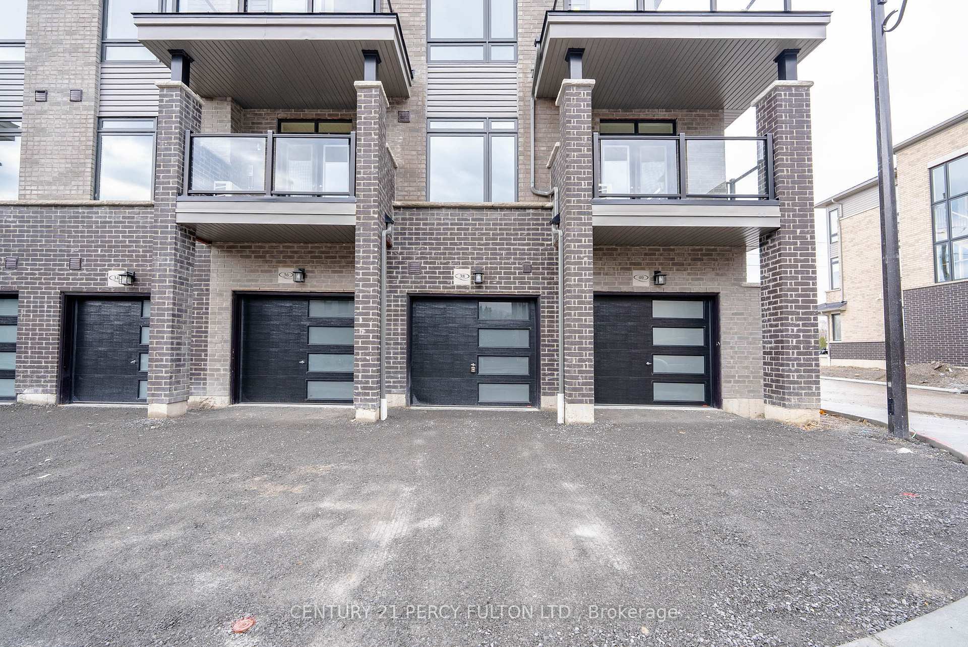 Property Photo:  38 Emmas Way  ON L1R 0S7 