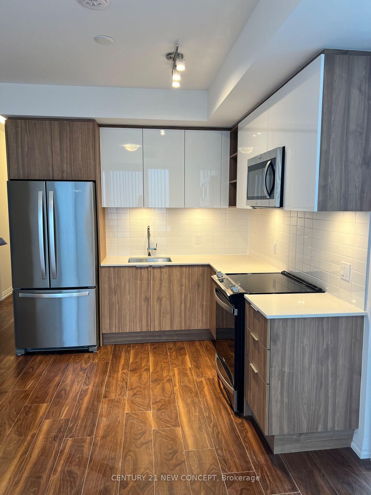 Property Photo: 50 Dunfield Avenue 1813 ON M4S 3A4