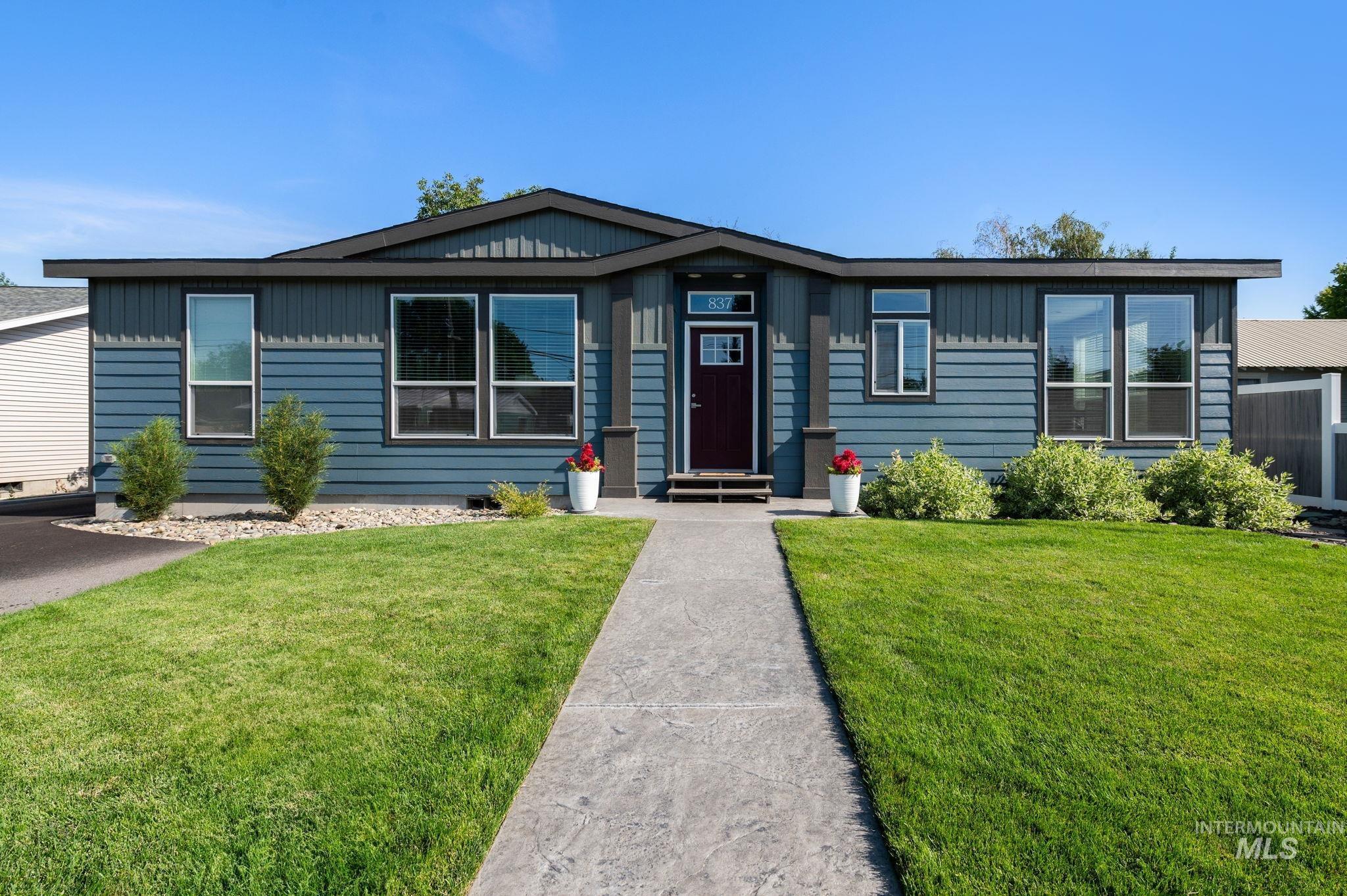 Property Photo:  837 Burrell Ave  ID 83501 
