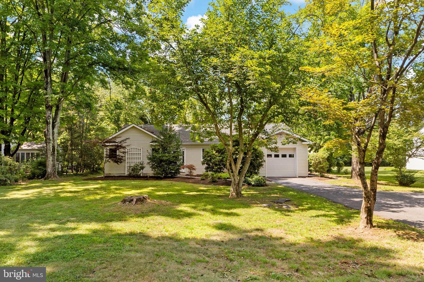 Property Photo: 638 Kingston Road NJ 08540