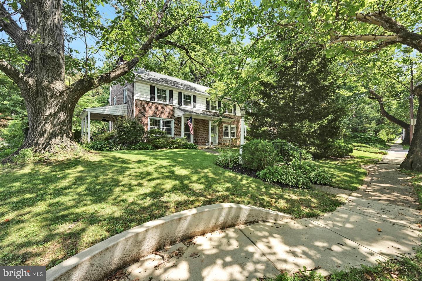 Property Photo: 1125 W New Street PA 17603