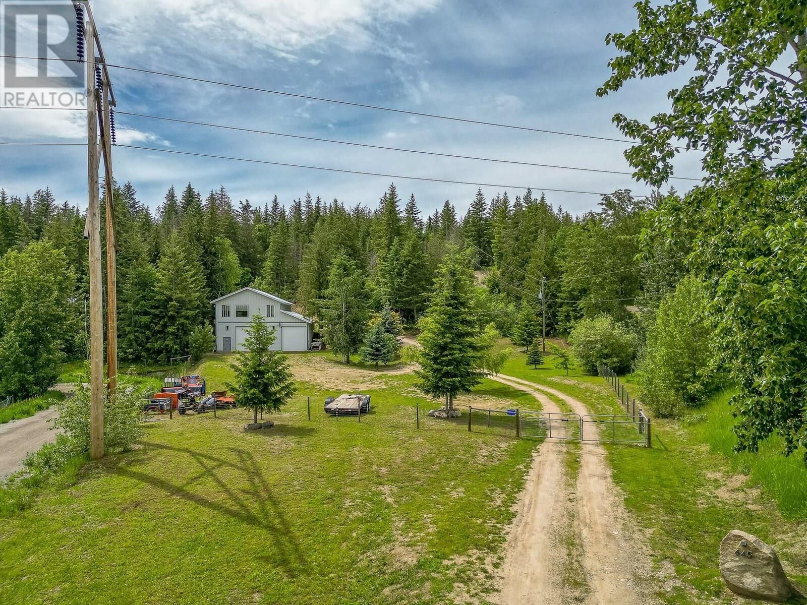 Property Photo: 645 Capri Road BC V0E 1V3