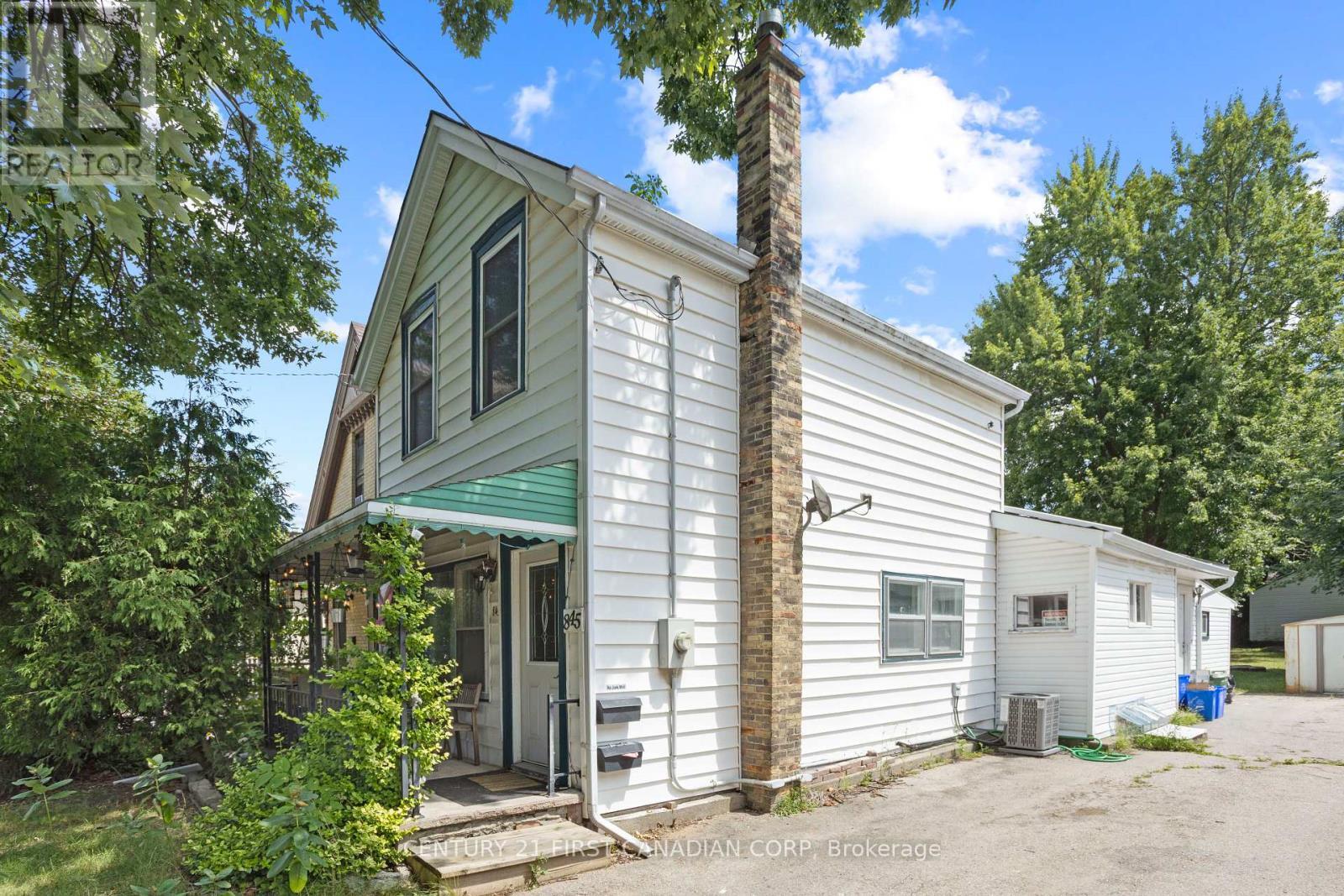 Photo de la propriété:  845 Queens Avenue  ON N5W 3H7 