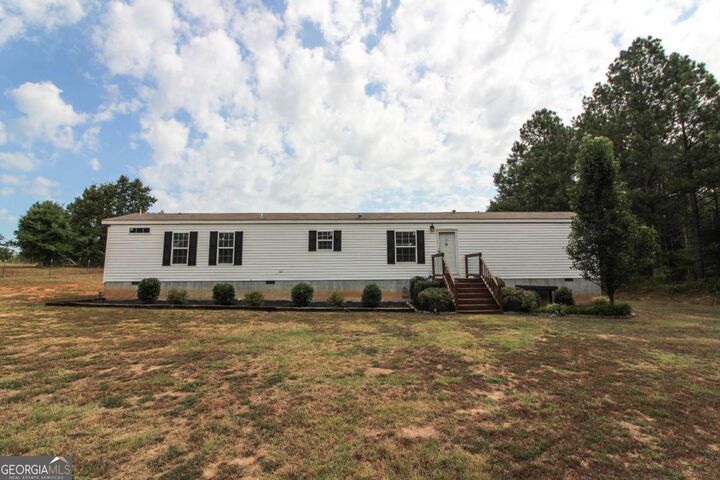 Property Photo:  60 Sandy Cross Road  GA 30648 