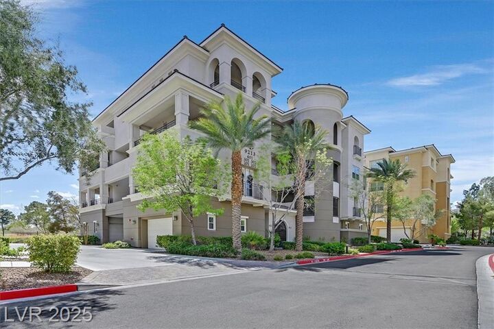 Property Photo:  9213 Las Manaitas Avenue 401  NV 89144 