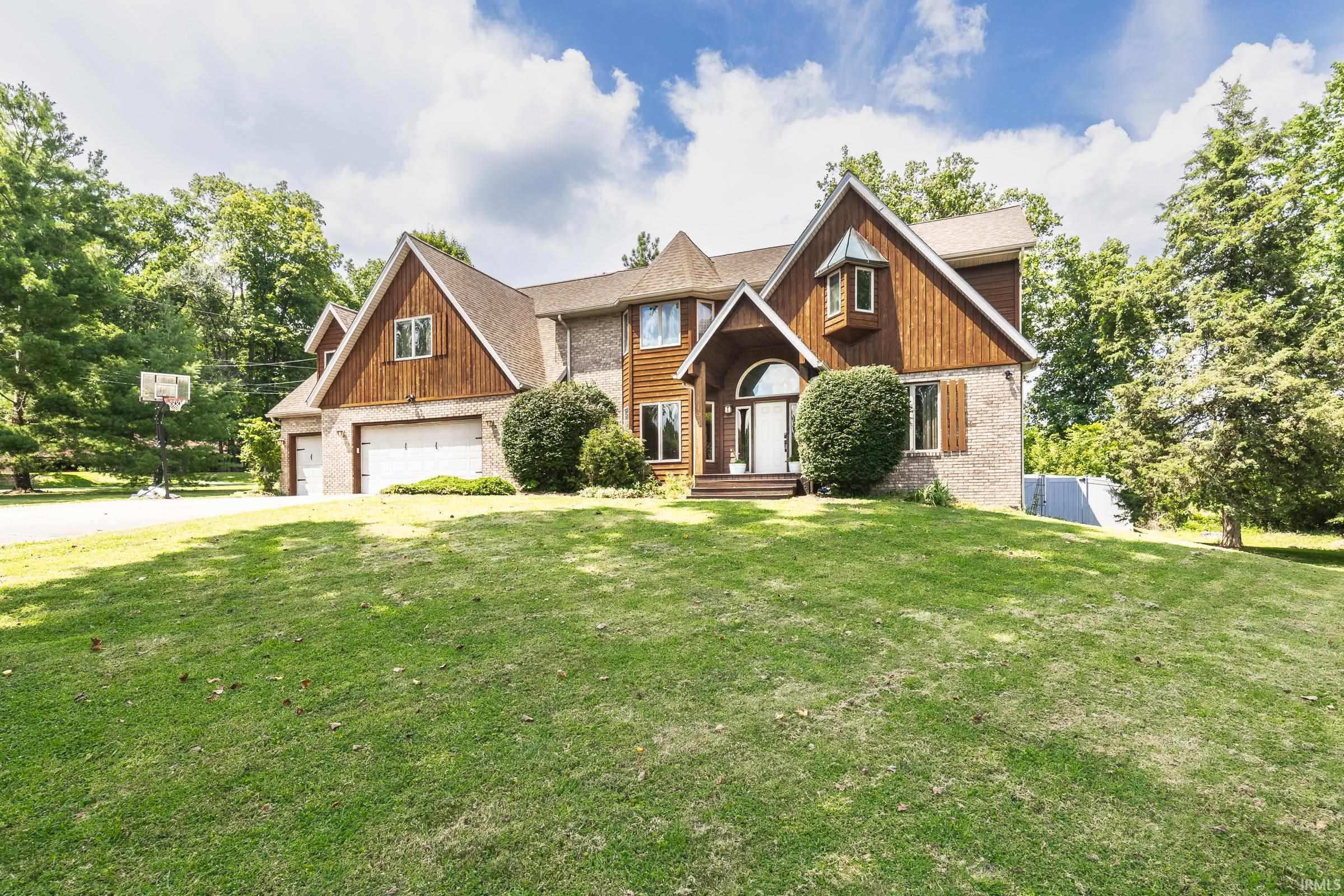 Property Photo: 4496 W Tanglewood Road IN 47404