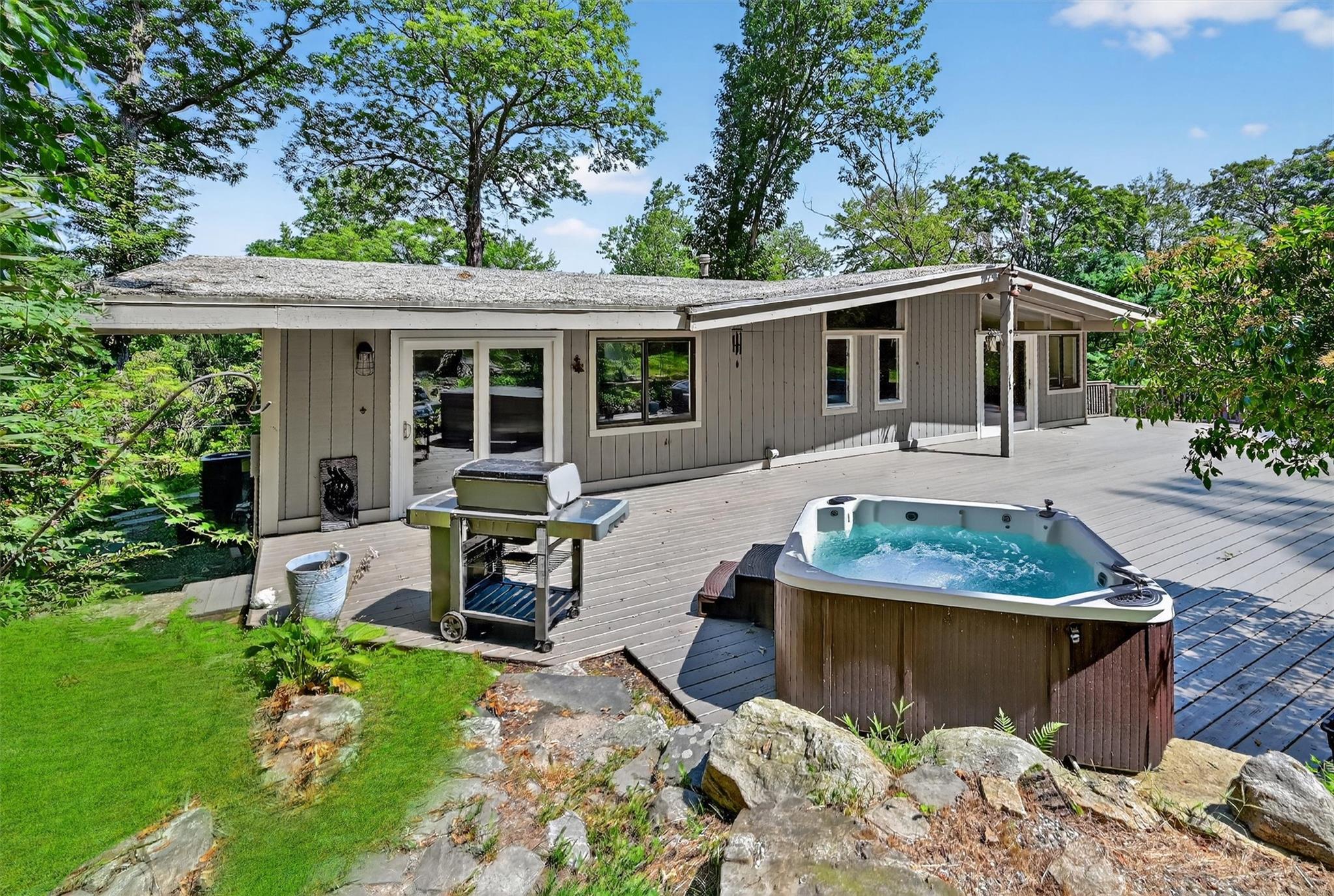 Property Photo:  165 Fawn Hill Road  NY 10987 