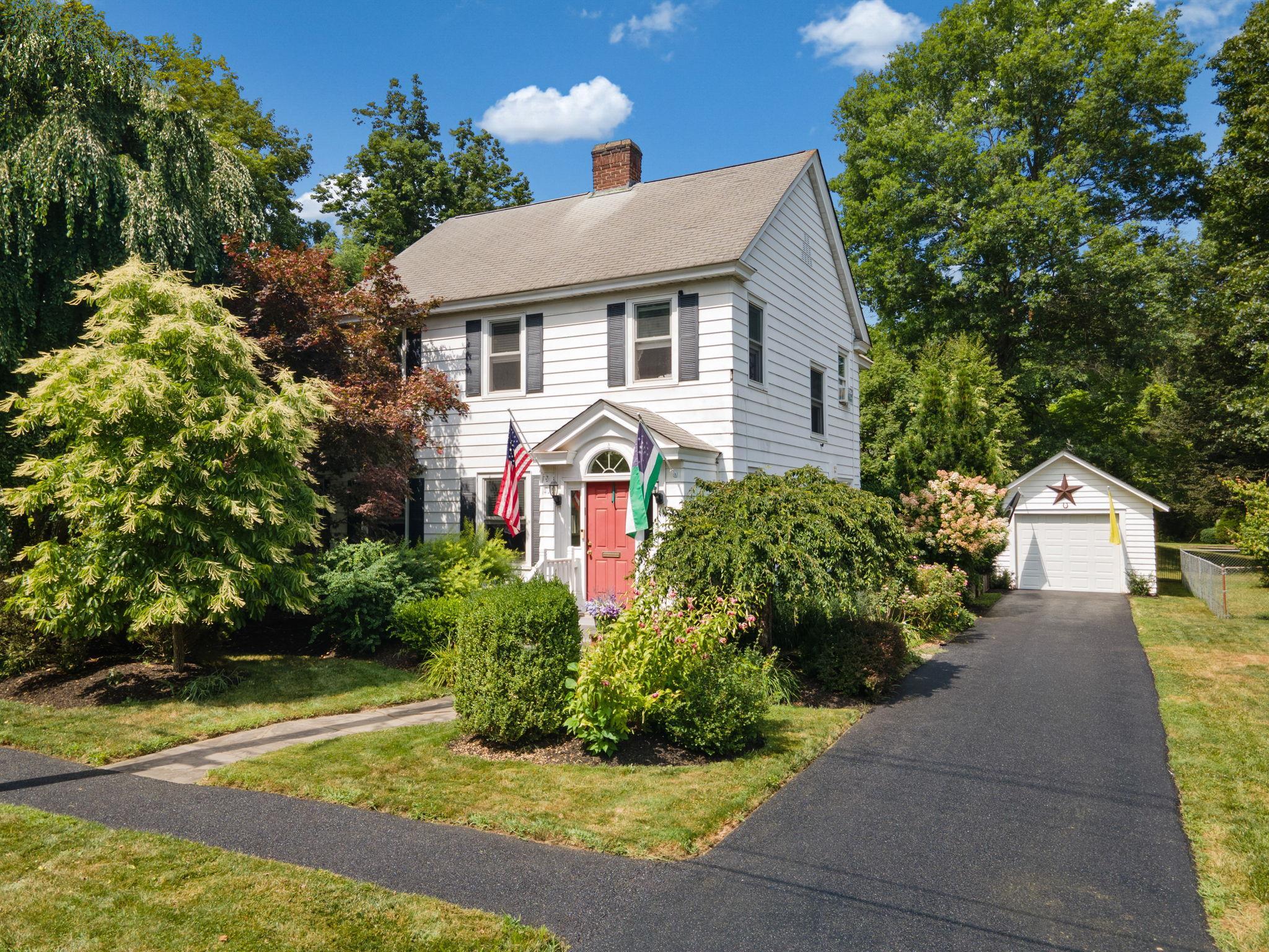 8 Hillcrest Avenue  Ellenville NY 12428 photo