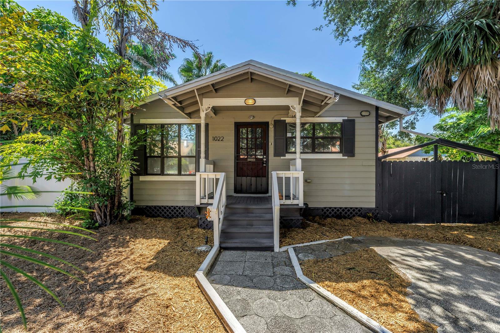 Property Photo: 1022 8th Street N FL 33701