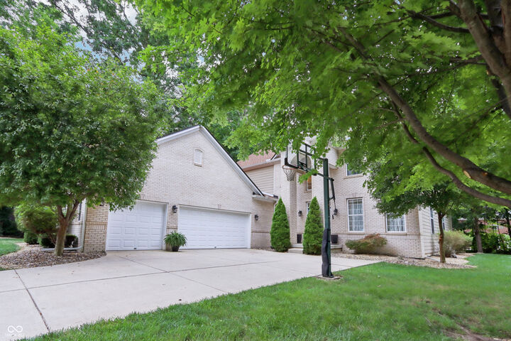 Property Photo: 7701 Black Walnut Drive IN 46123