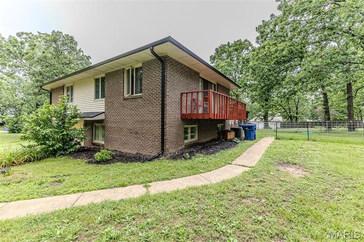 Property Photo:  20193 SW Oakwood Drive  MO 65536 