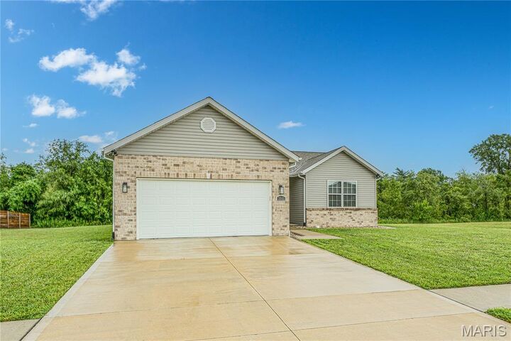 3545 Cardinal Crossing Boulevard  Granite City IL 62040 photo