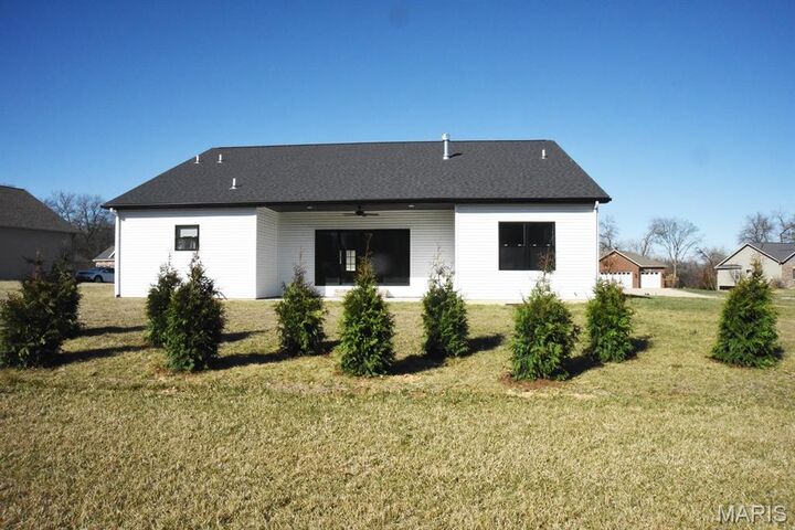 Property Photo: 8748 Wendell Creek Drive IL 62281