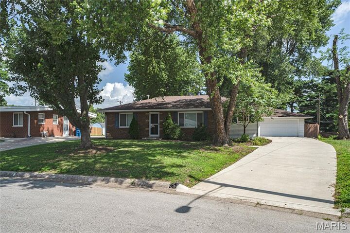1639 Lindell Boulevard  Granite City IL 62040 photo