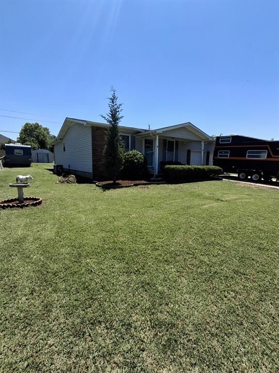 Property Photo:  913 Cambridge Drive  MO 63801 