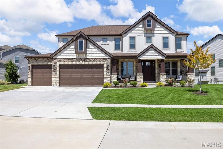 125 Far Meadow Drive  Lake St Louis MO 63367 photo