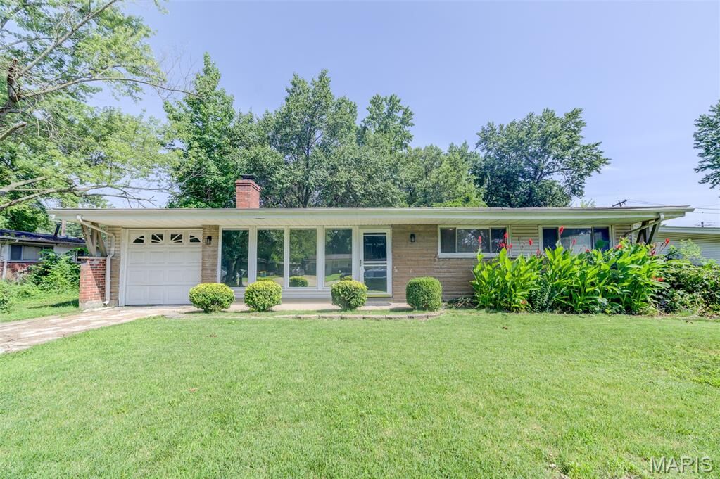 Property Photo:  2209 Kipp Court  MO 63136 