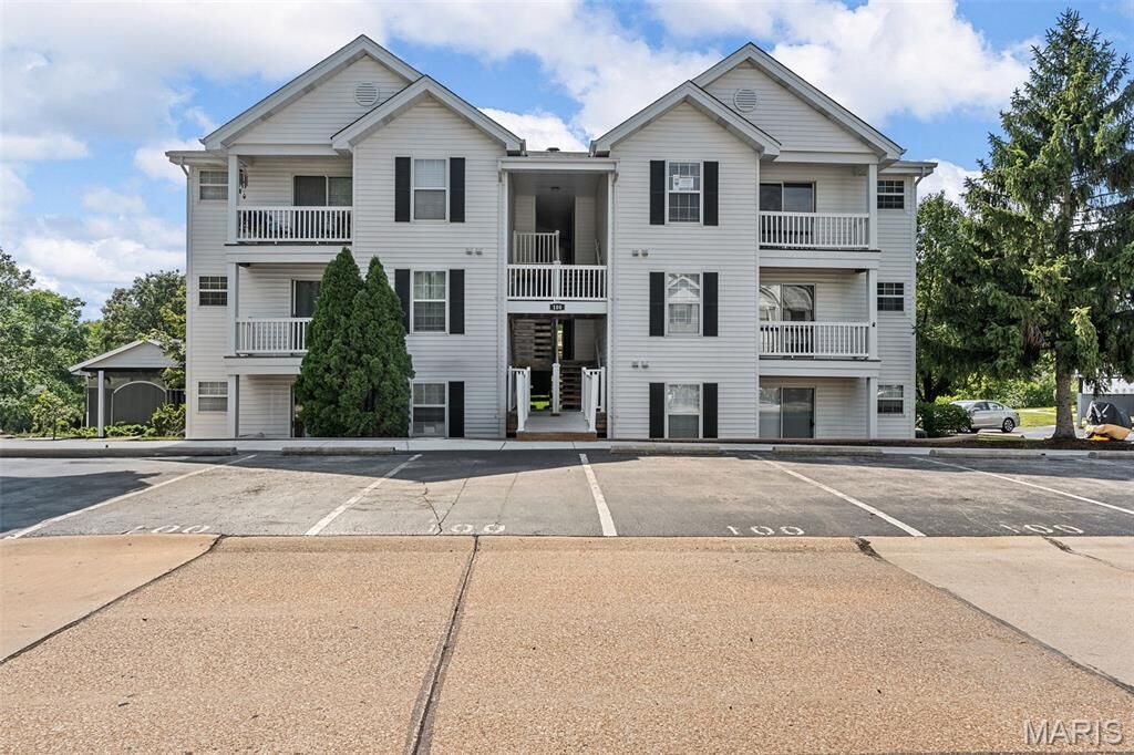 Property Photo:  100 Jubilee Hill Drive H  MO 63040