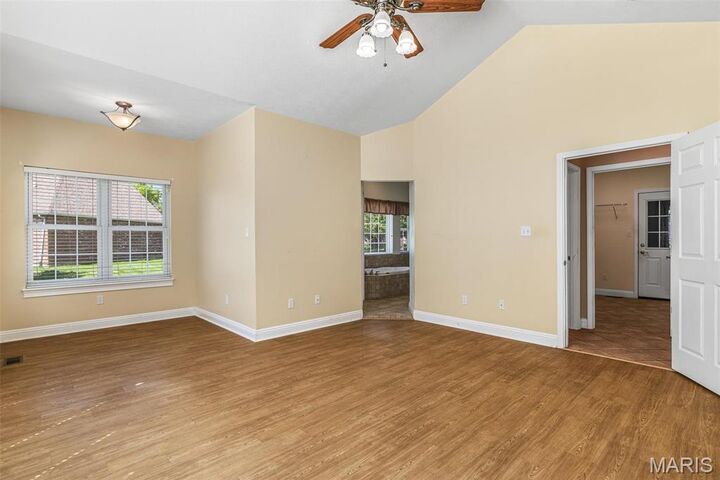 Property Photo:  1209 Chestnut Court  MO 63640 