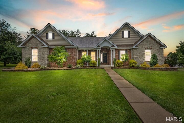 Property Photo:  457 Yellowstone Drive  MO 63640 