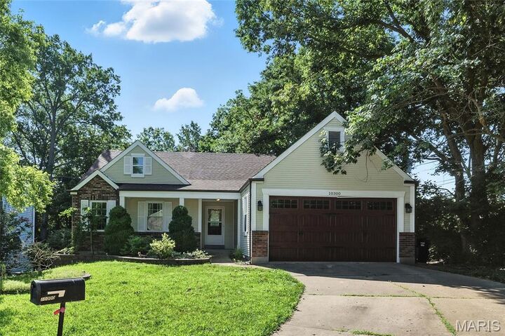 10300 Grant Forest Lane  St Louis MO 63123 photo