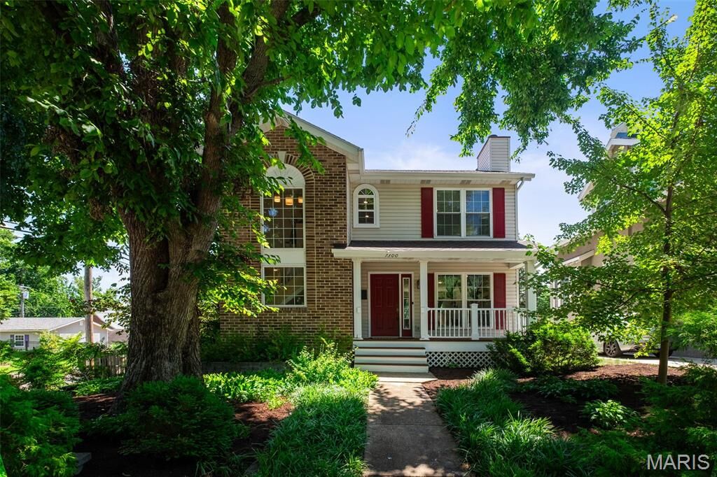 Property Photo: 7300 Shaftesbury Avenue MO 63130
