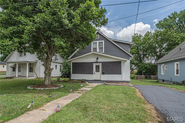 Property Photo: 210 Springer Avenue IL 62025
