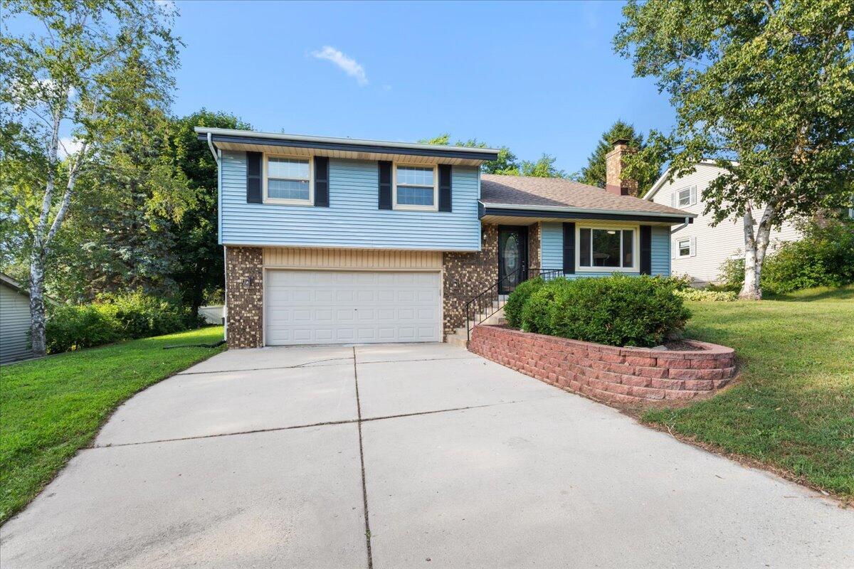 Property Photo: 1508 Jefferson St WI 53090