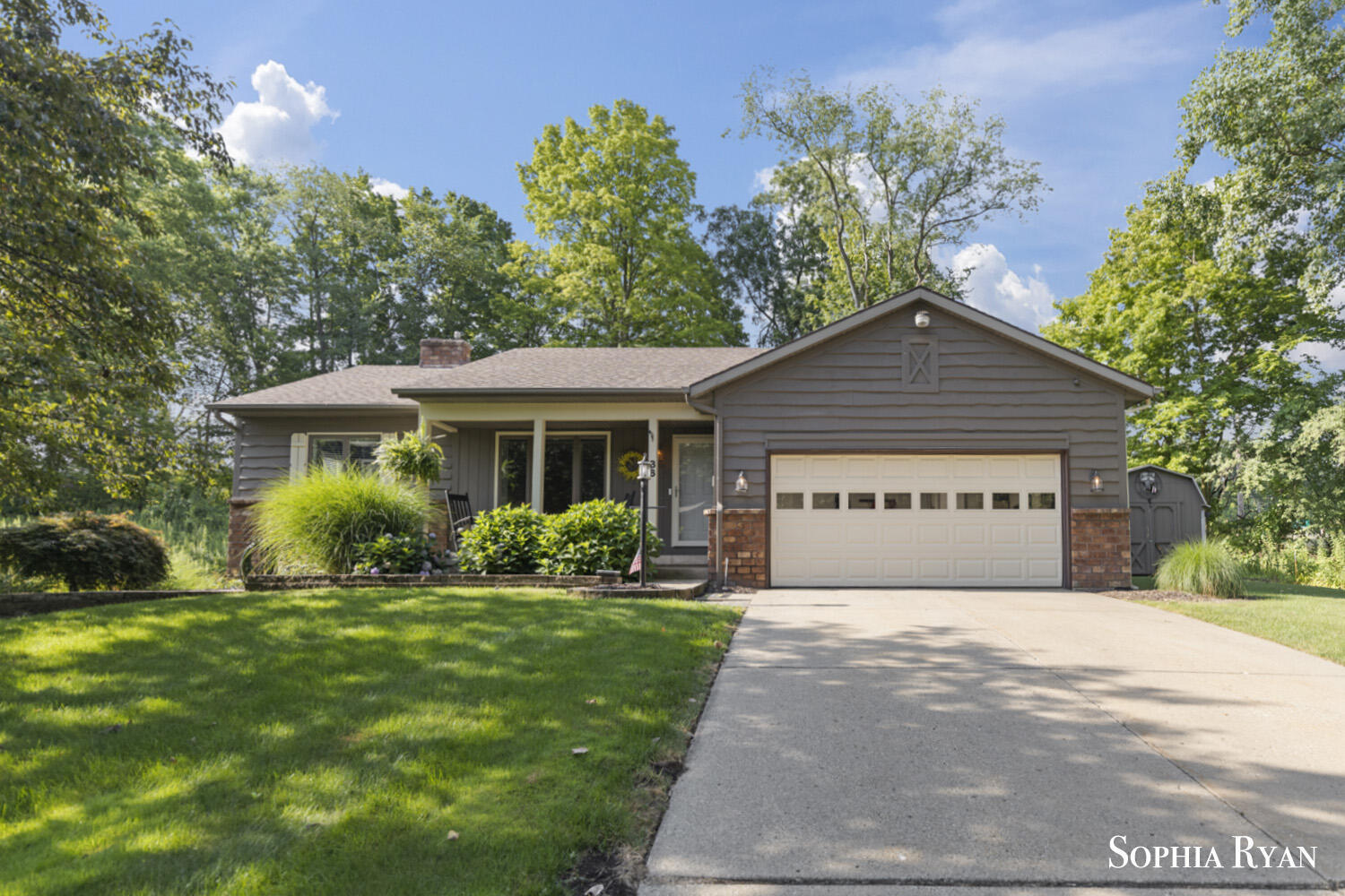 86 Carl Drive NE  Ada MI 49301 photo