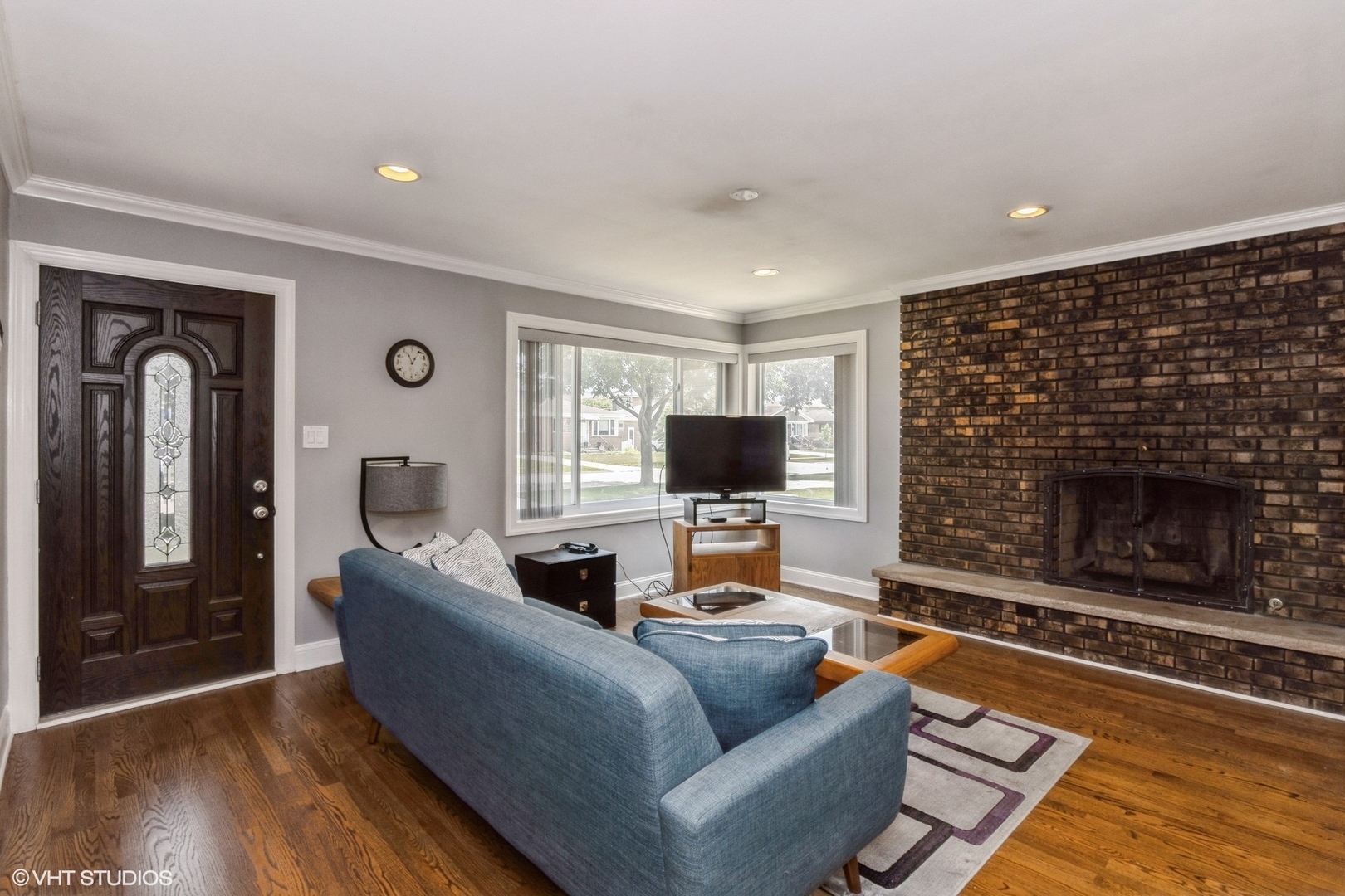 Property Photo: 4732 N Oriole Avenue IL 60706