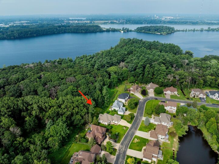 Property Photo:  418 Oak Creek Drive S  MN 55127 