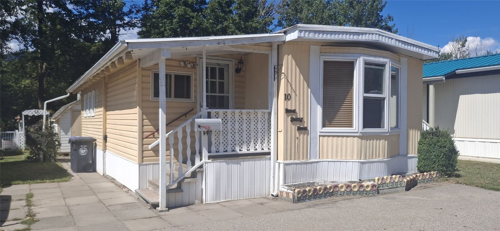 Property Photo:  566 Coburn Street 10  BC V0E 1M0 