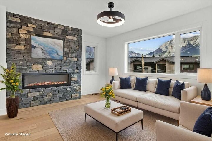 Property Photo:  1413 Mountain Avenue 106  AB T1W 1M3 