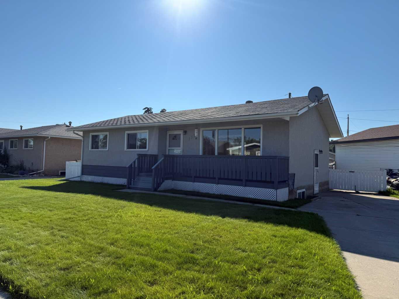117 Maple Drive  Hinton AB T7V 1N4 photo
