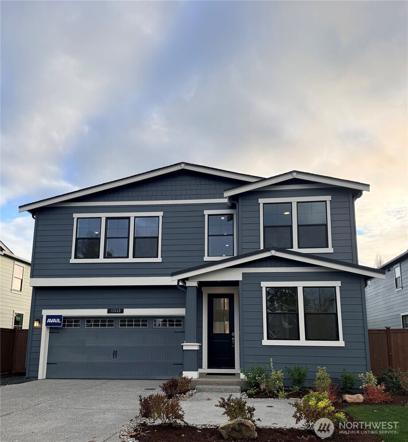 Property Photo:  13549 NE 104th Way 48  WA 98033 