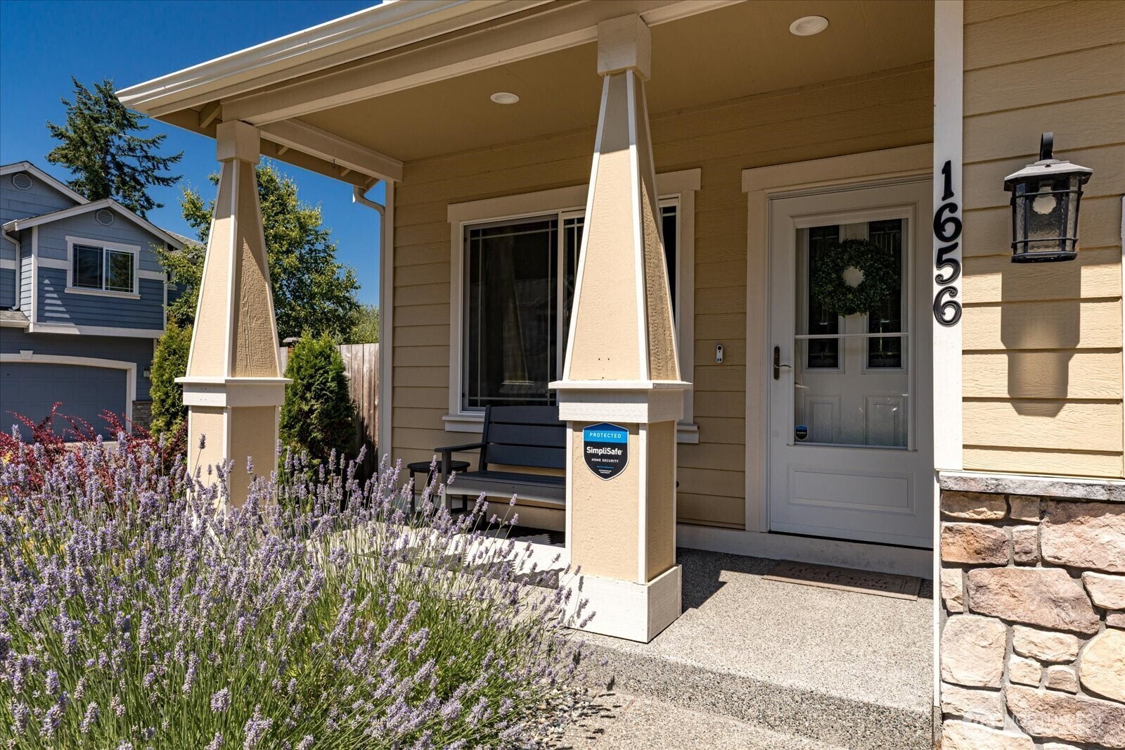 Property Photo: 1656 SW 24th Ave WA 98277