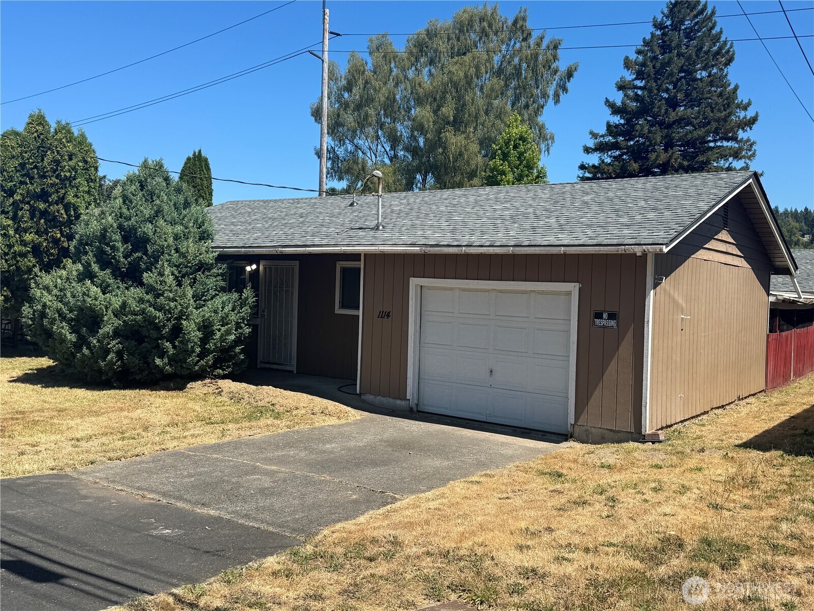 Property Photo: 1114 N 1st Avenue WA 98632