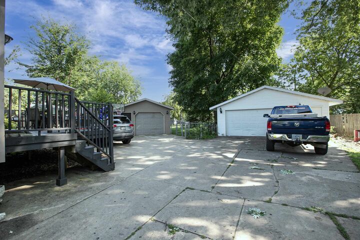 Property Photo:  1119 Waugoo Avenue  WI 54901-5464 