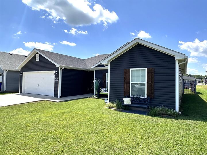 Property Photo: 7202 Centerstone Drive KY 42101