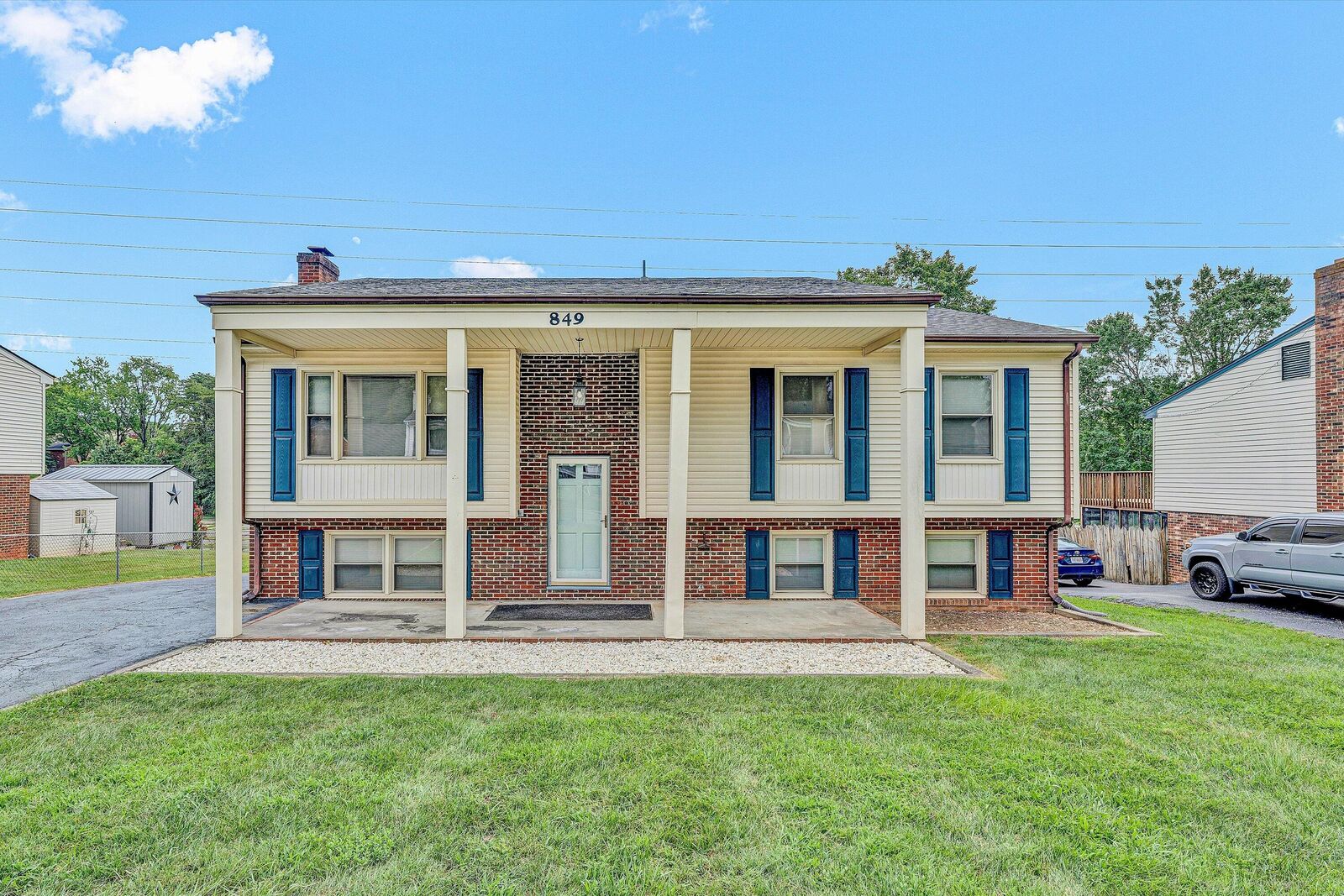 Property Photo: 849 Finney Dr VA 24179
