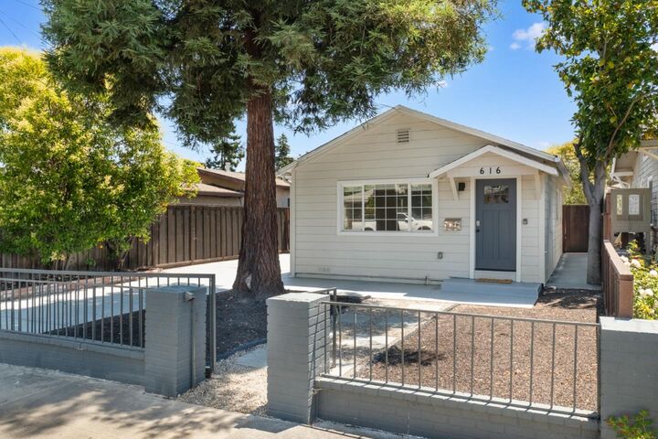 616 Douglas Avenue  Redwood City CA 94063 photo