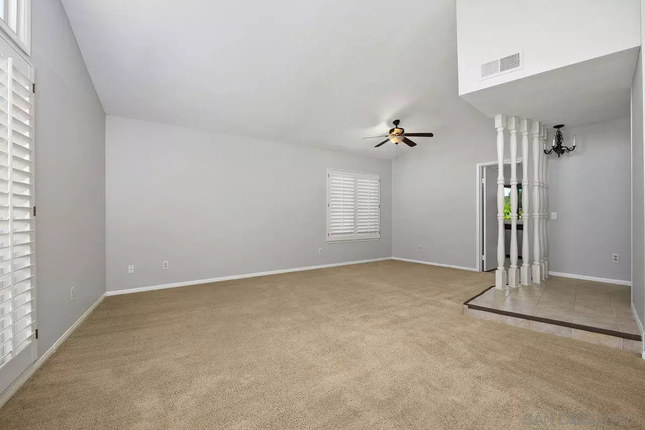 Property Photo: 11325 Calenda Rd CA 92127