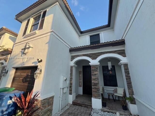 Property Photo: 11290 NW 88th Ter FL 33178