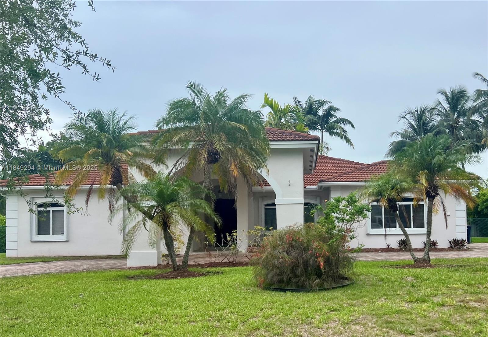 Property Photo: