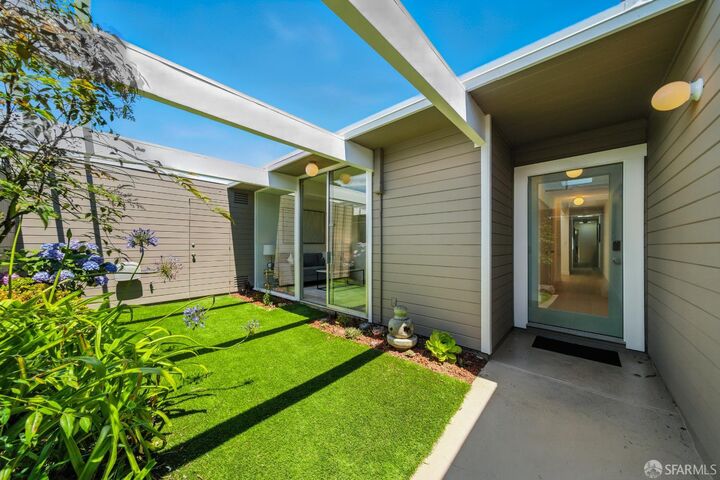 Property Photo: 29 Cameo Way CA 94131