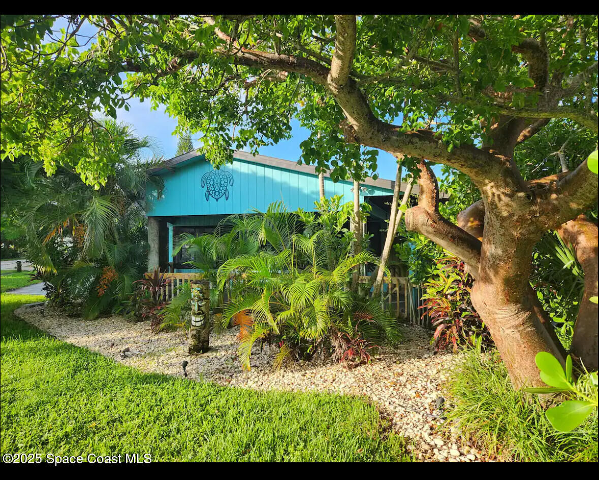 Property Photo:  8543 Rosalind Avenue  FL 32920 