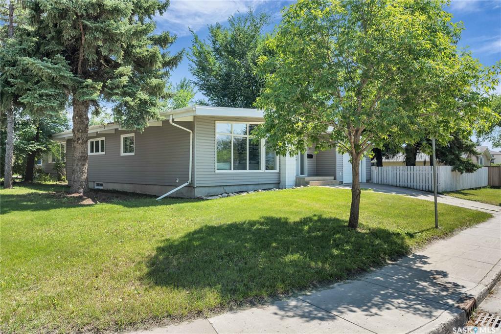 Property Photo: 115 Baldwin Crescent SK S7H 3M5